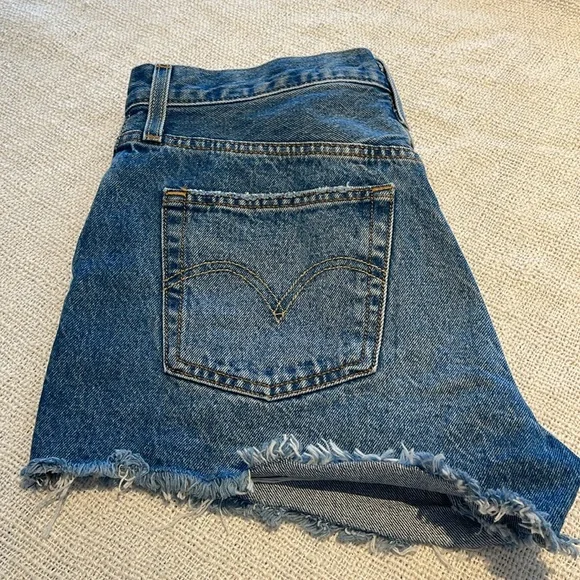 501 High Rise Short - Fitted through the hip and thigh (29) 🔥🎁😍 - Picture 14 of 14